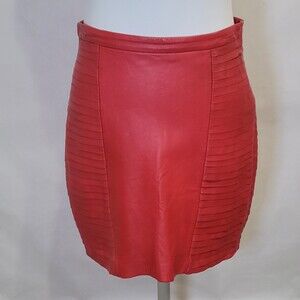 Marciano skirt lamb leather red pleats size small